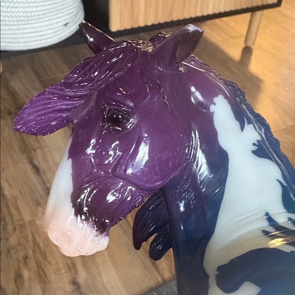 Breyer Equidae Rainbow Decorator model horse - Picture 6 of 10